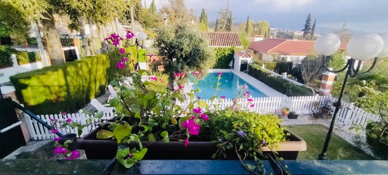 Casa Los Rosales Alfacar Екстер'єр фото