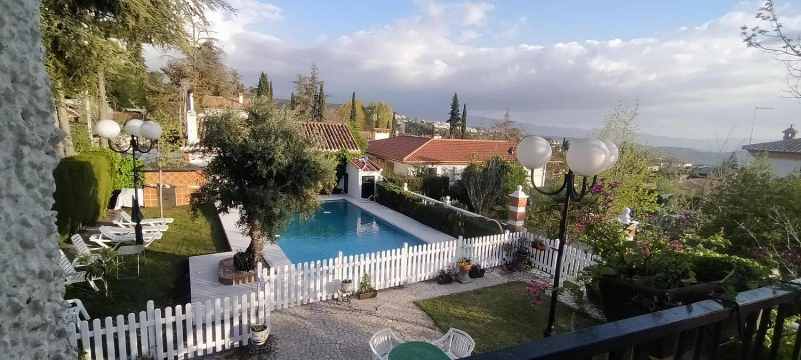 Casa Los Rosales Alfacar Екстер'єр фото